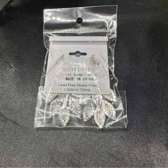 Black Marquise Crystal Chandelier Earrings | Silver Tone Statement Bridal - Picture 9 of 9